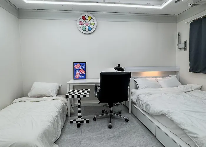 Apartment 601, Seongsu Station Jungnangcheon Cherry Blossom Road River Airport Bus *